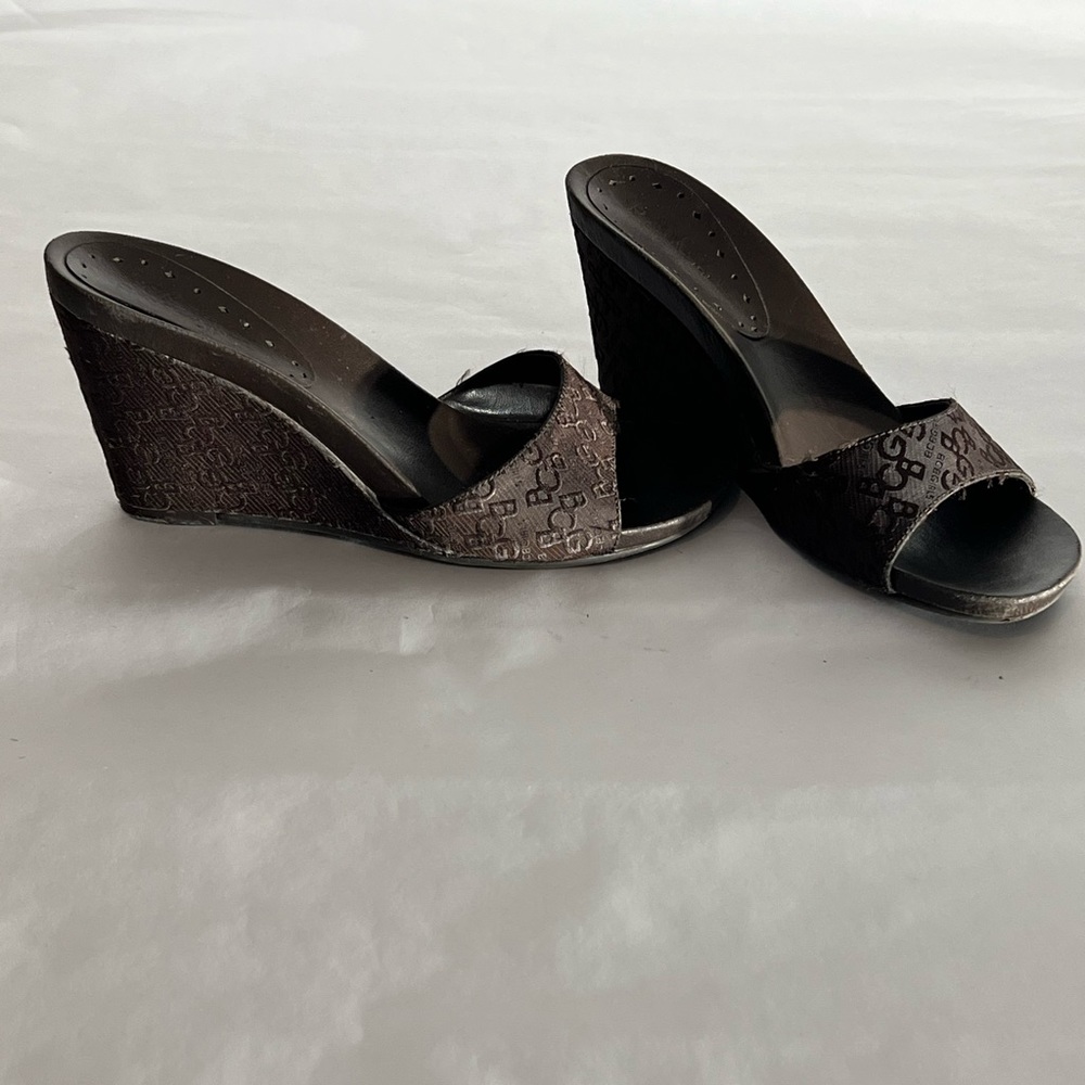 BCBG Girl logo Brown